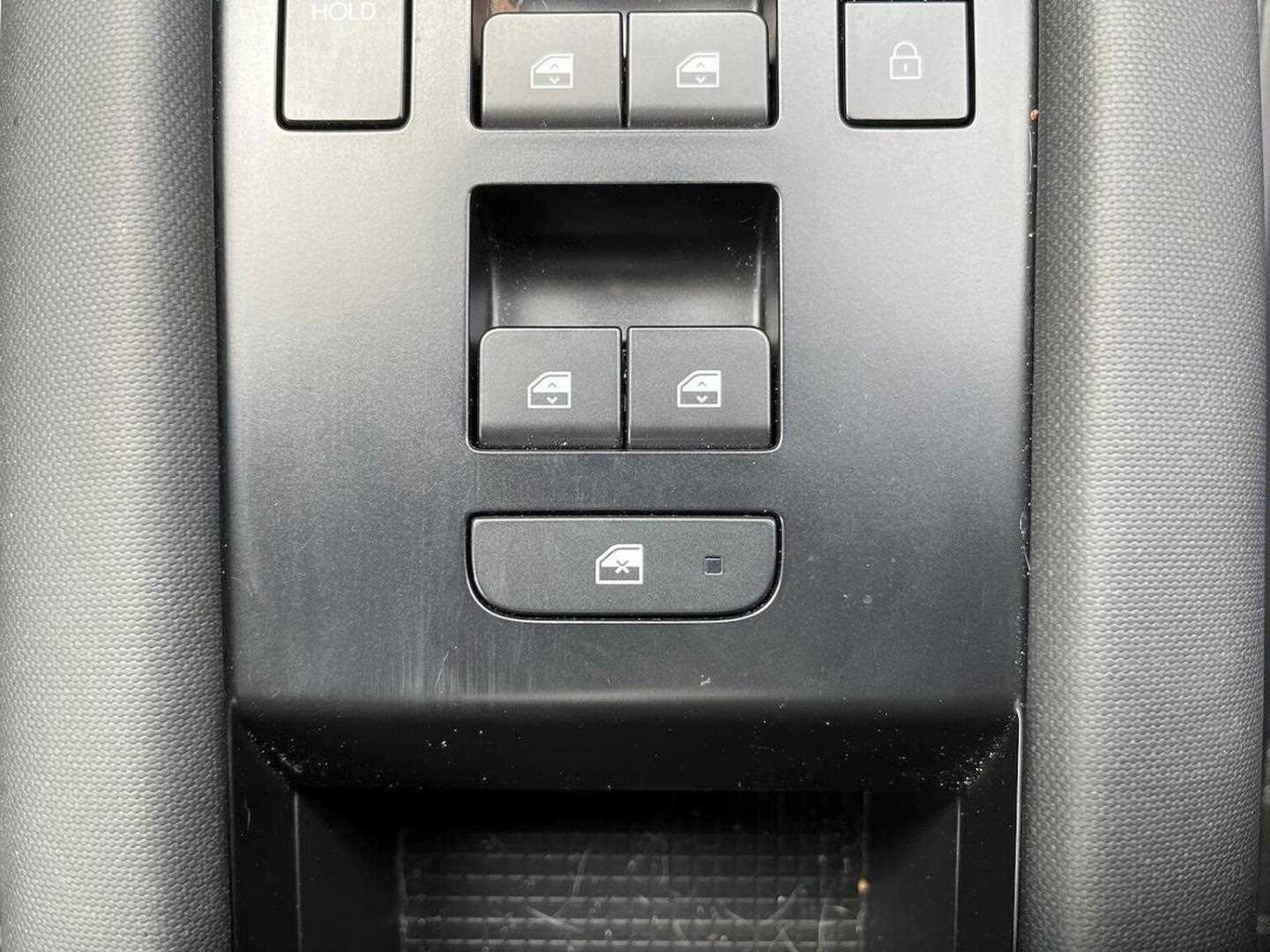 Used Hyundai IONIQ 6 2023 for sale - 76402456: Photo 22