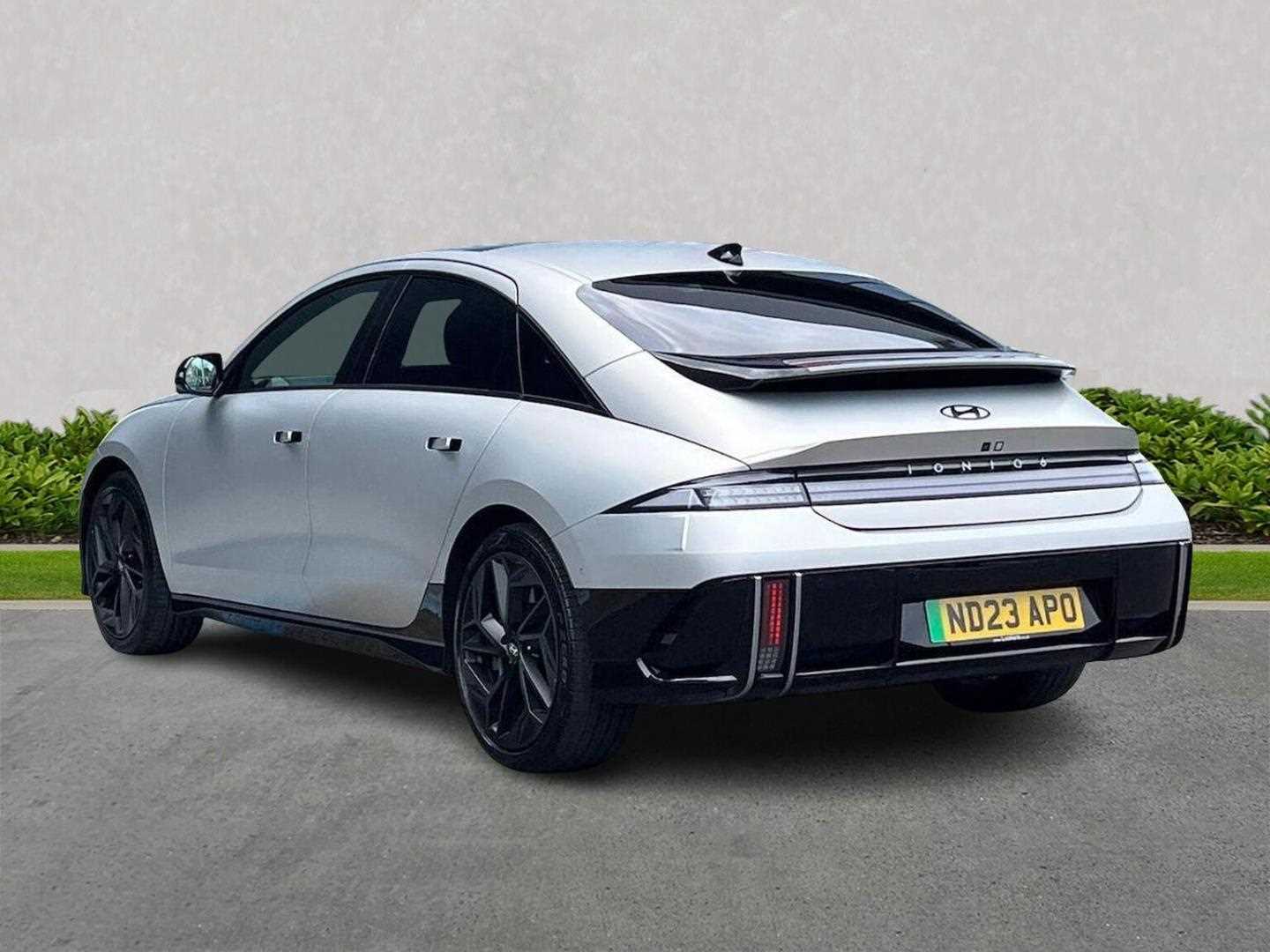 Used Hyundai IONIQ 6 2023 for sale - 76402456: Photo 3