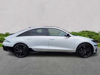 Used Hyundai IONIQ 6 2023 for sale - 76402456: Photo