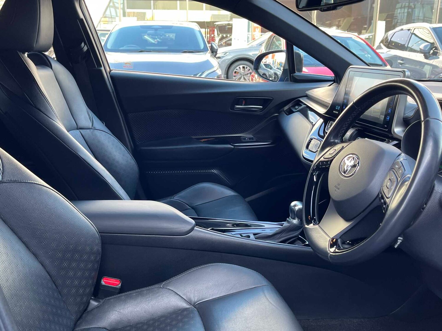 Used Toyota C-HR 2019 for sale - 78196193: Photo 11