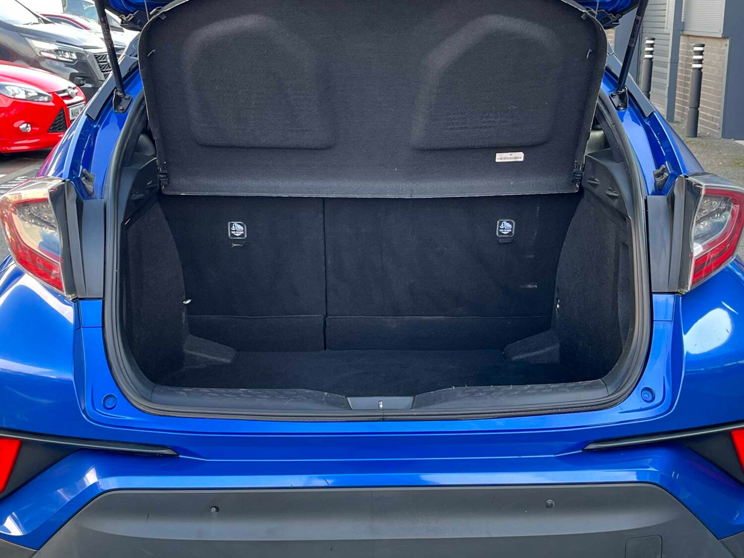 Used Toyota C-HR 2019 for sale - 78196193: Photo 13