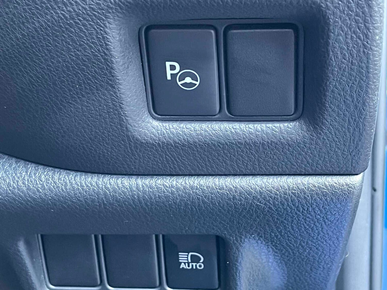 Used Toyota C-HR 2019 for sale - 78196193: Photo 27