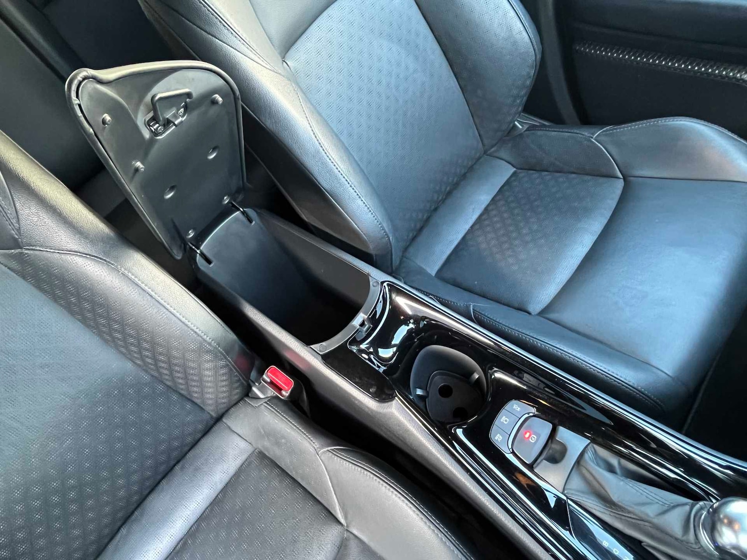 Used Toyota C-HR 2019 for sale - 78196193: Photo 30