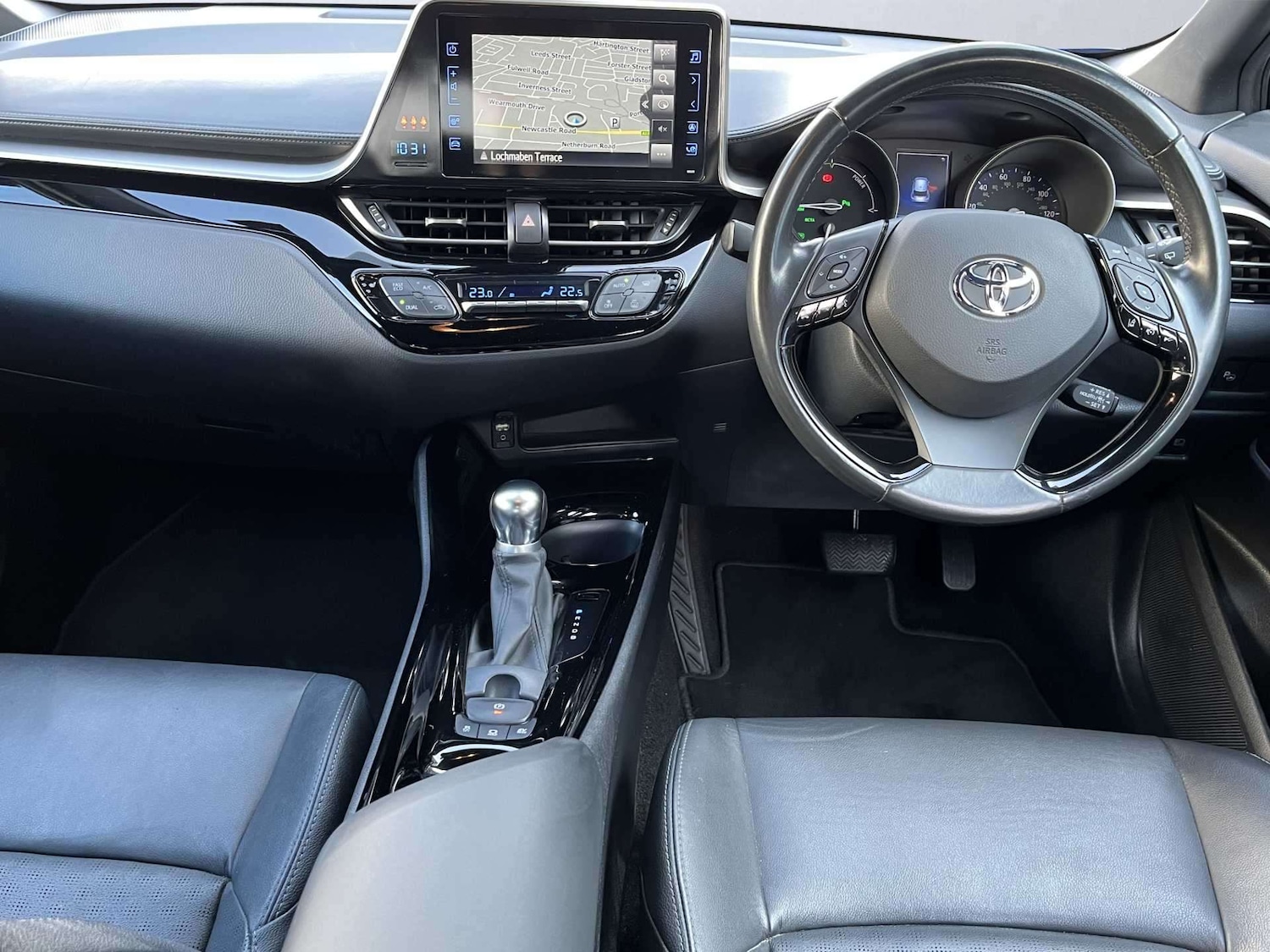 Used Toyota C-HR 2019 for sale - 78196193: Photo 4