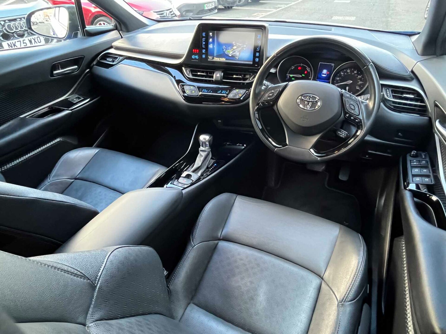Used Toyota C-HR 2019 for sale - 78196193: Photo 50