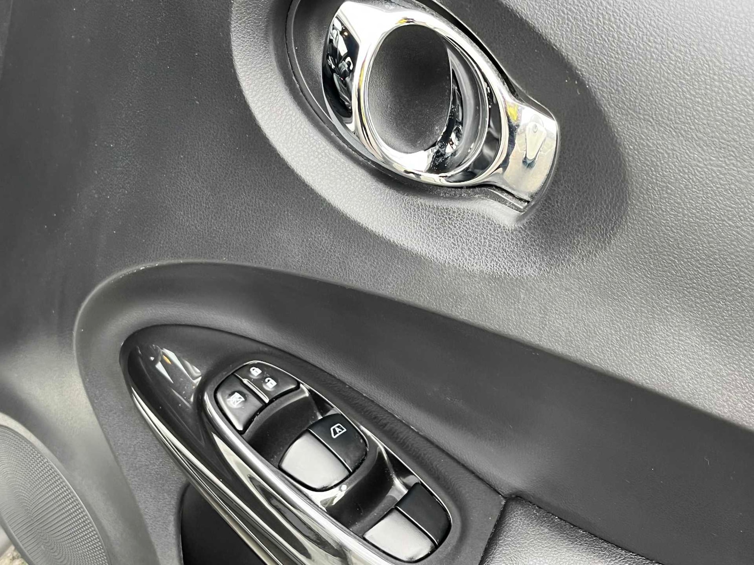 Used Nissan Juke 2017 for sale - 78053530: Photo 26