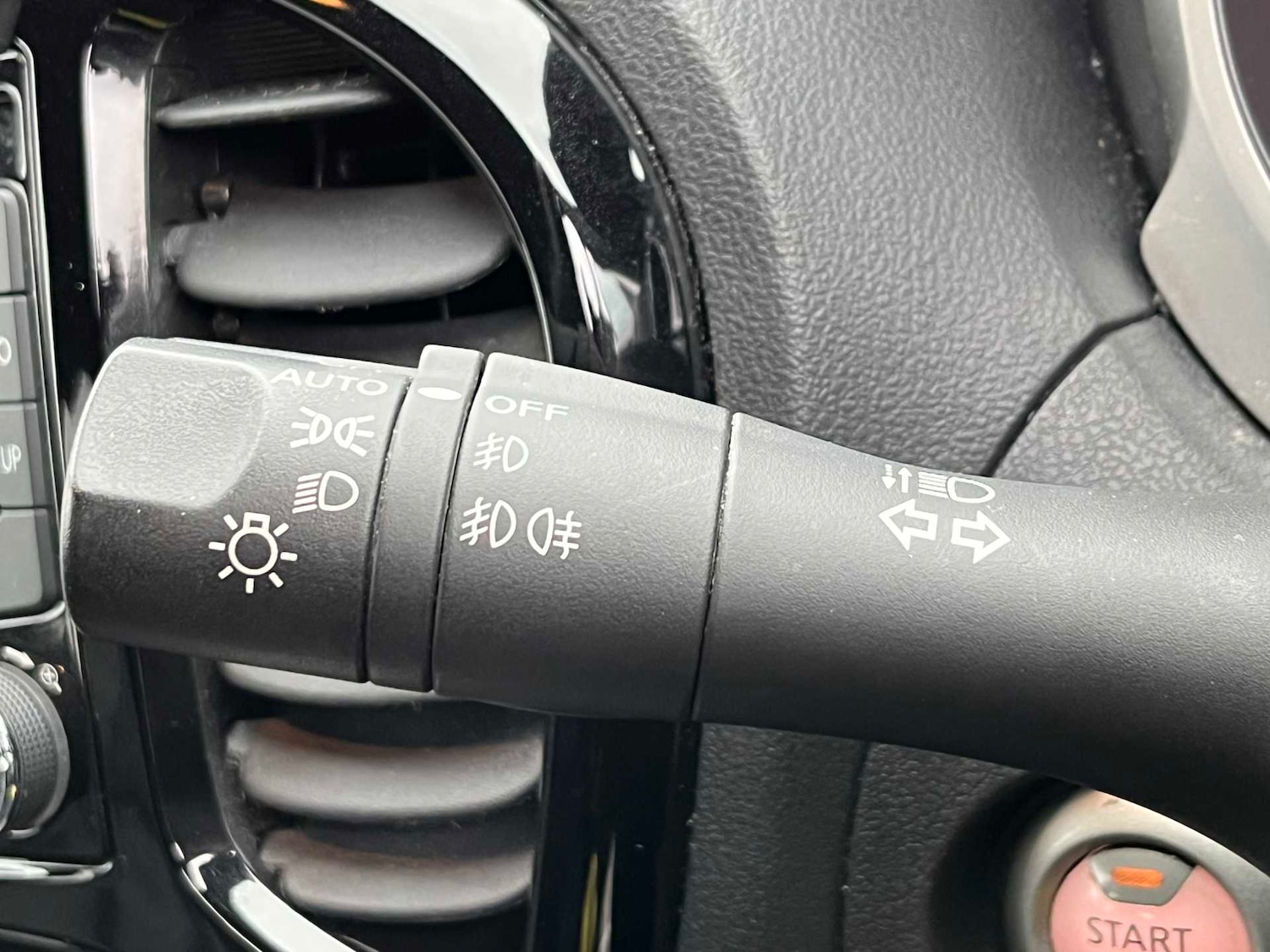 Used Nissan Juke 2017 for sale - 78053530: Photo 41