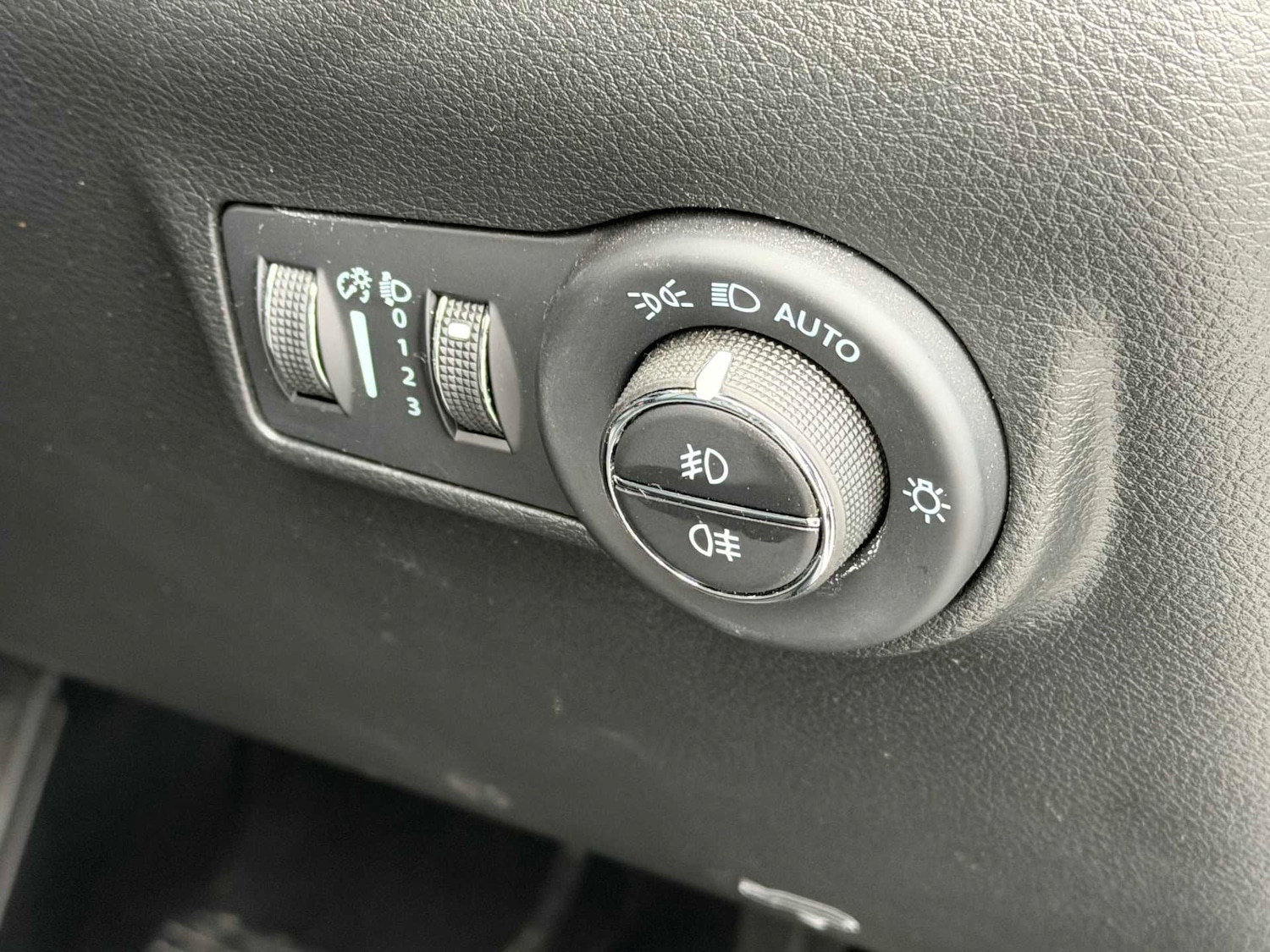 Used Jeep Compass 2023 for sale - 77213543: Photo 34