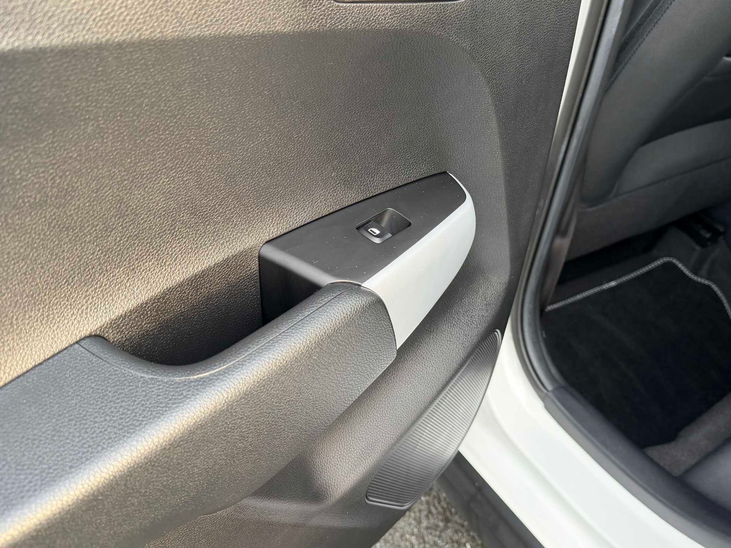 Used Kia Picanto 2023 for sale - 76830668: Photo 42