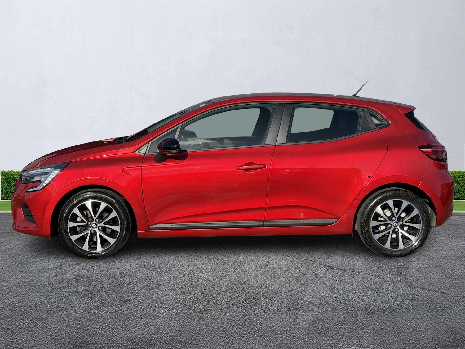 Used Renault Clio 2022 for sale - 76392473: Photo 16