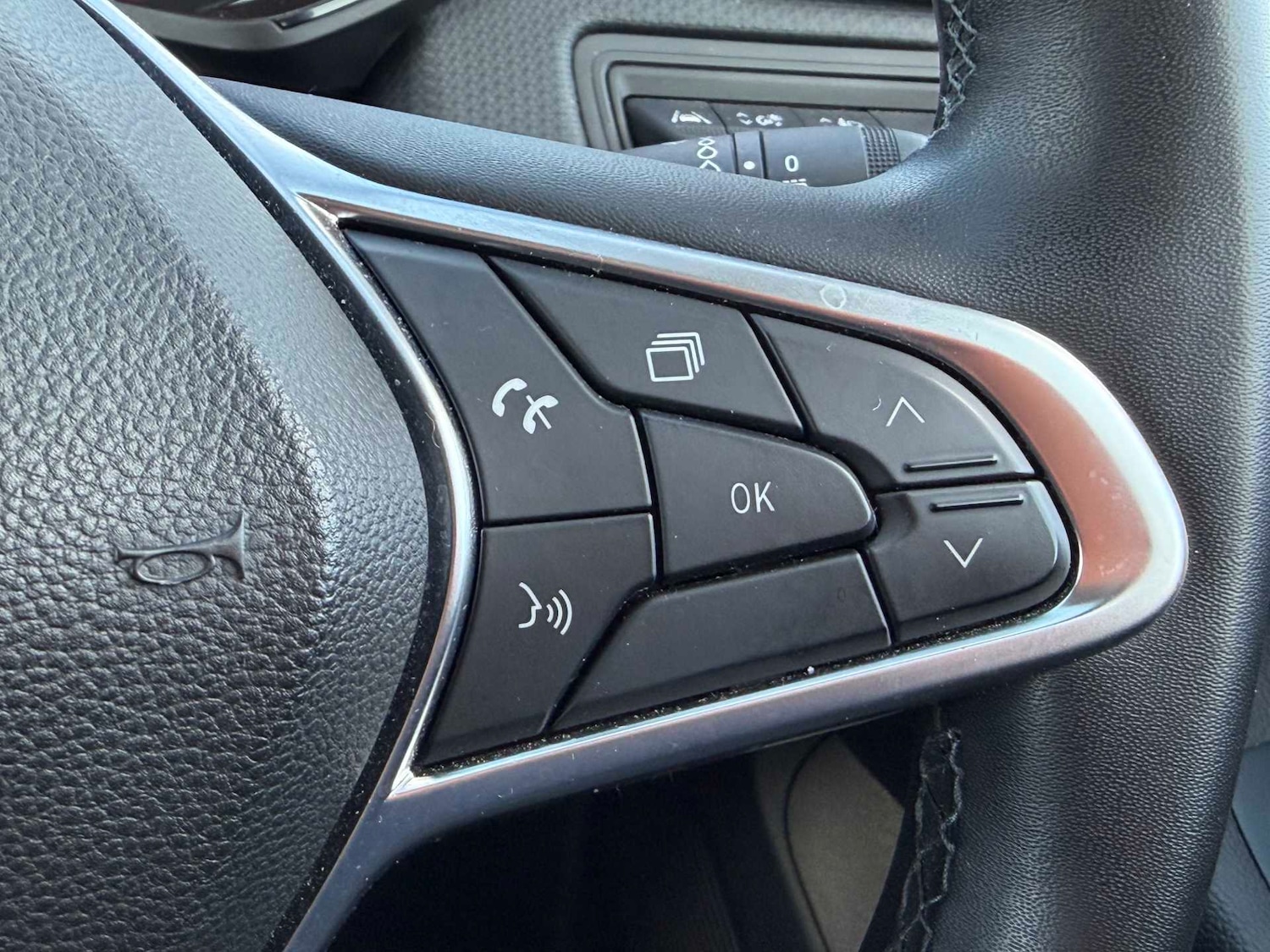 Used Renault Clio 2022 for sale - 76392473: Photo 30