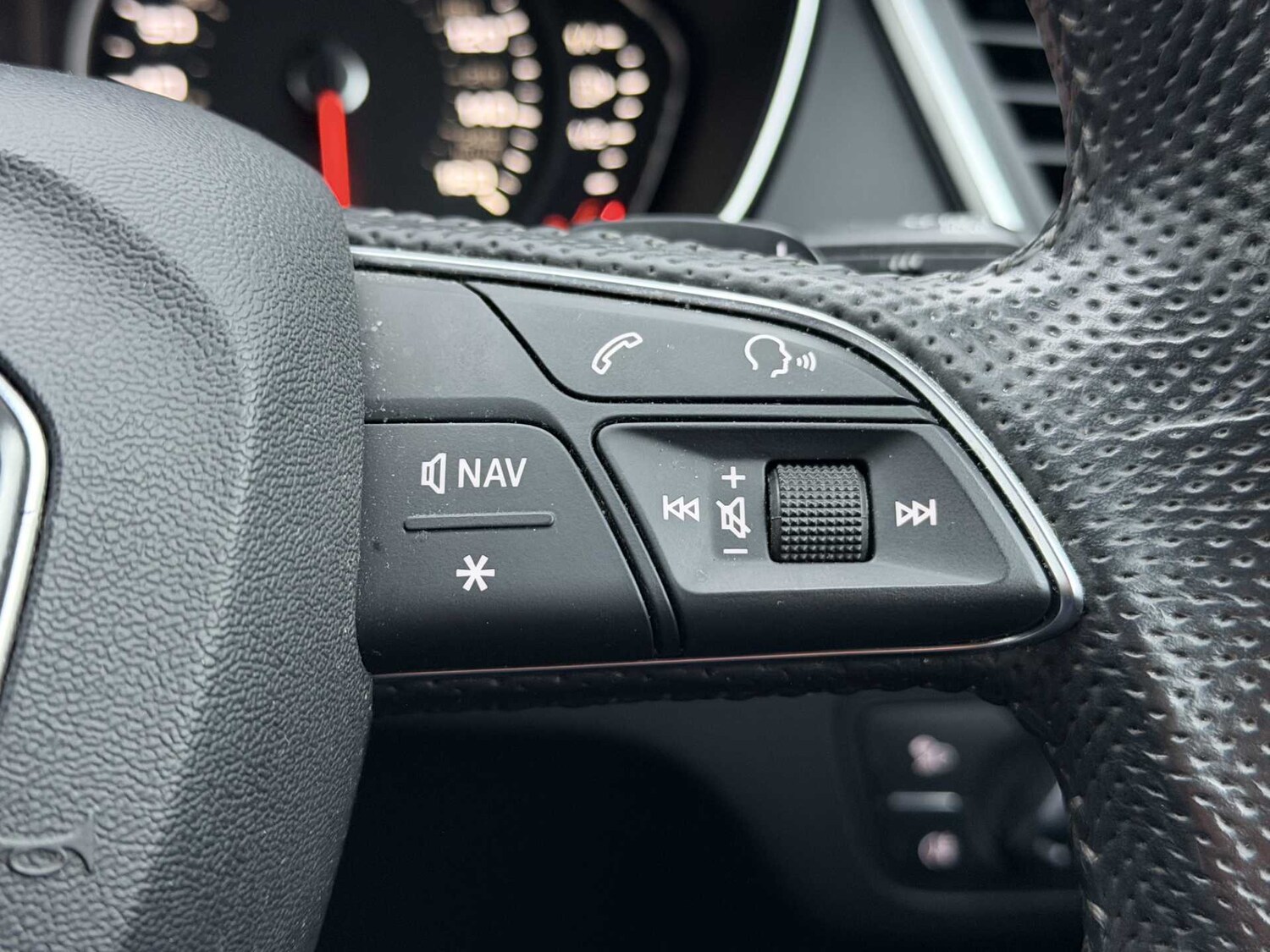 Used Audi Q5 2018 for sale - 76268352: Photo 27