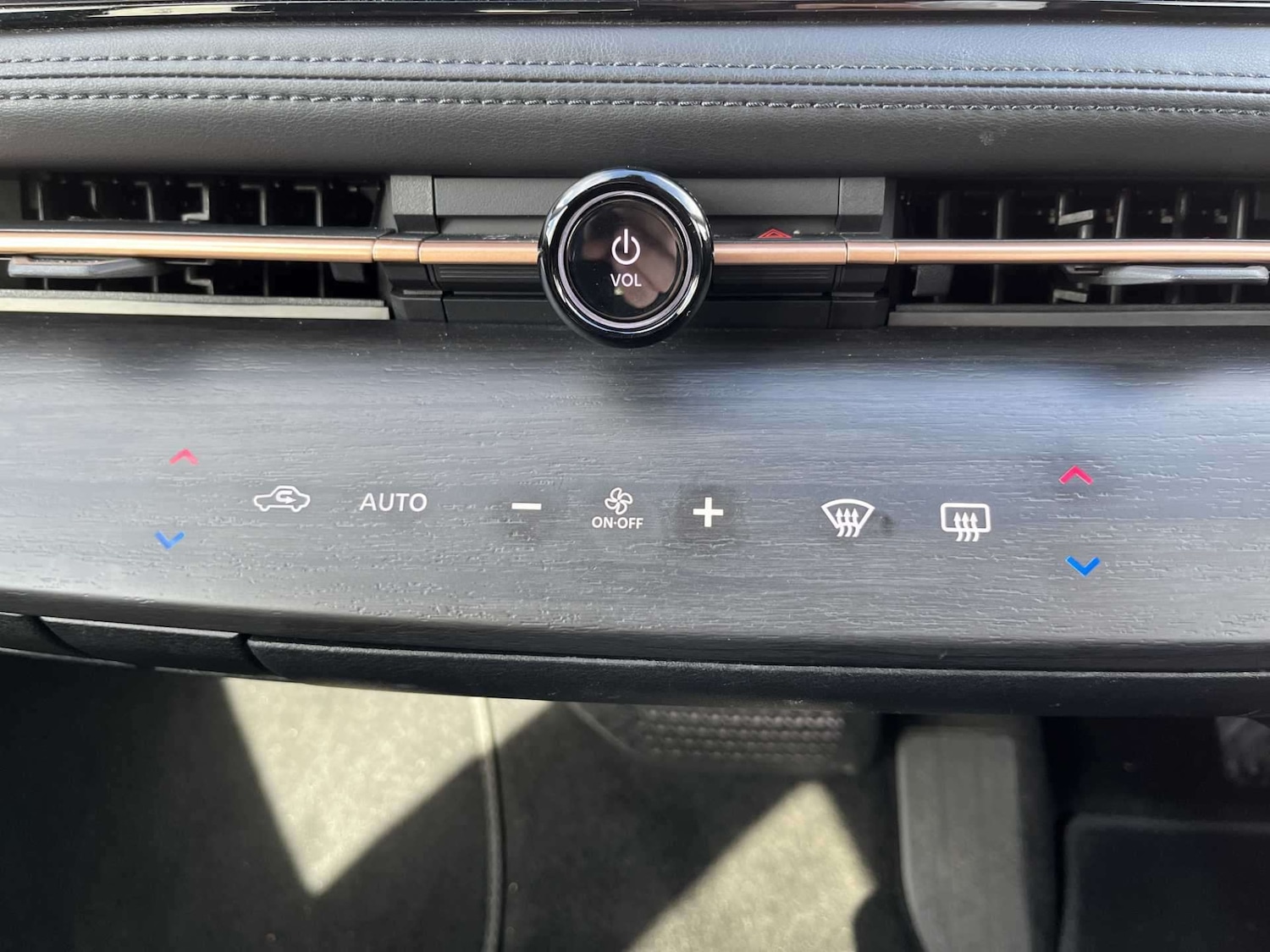 Used Nissan ARIYA 2024 for sale - 77323881: Photo 11