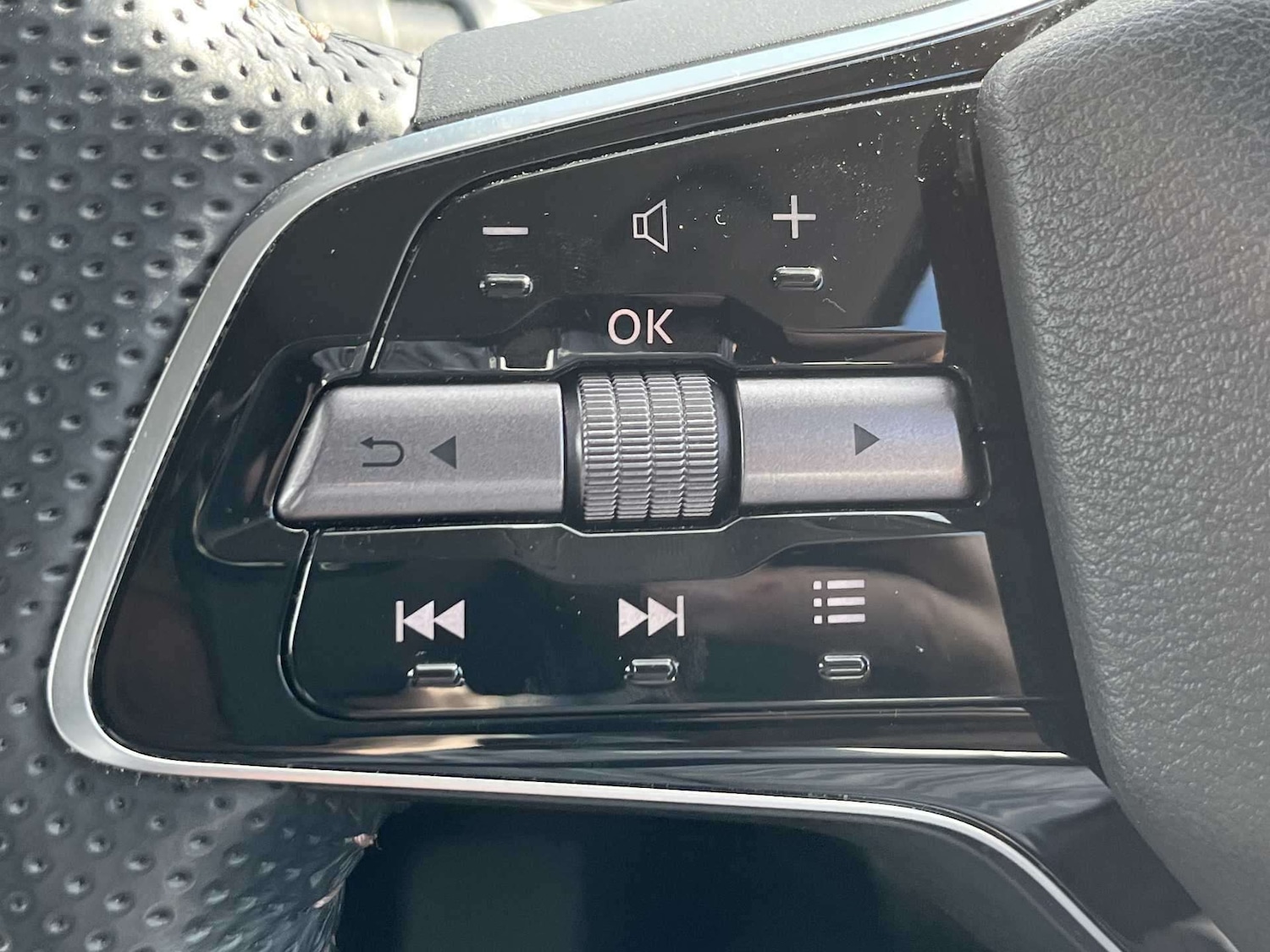 Used Nissan ARIYA 2024 for sale - 77323881: Photo 24