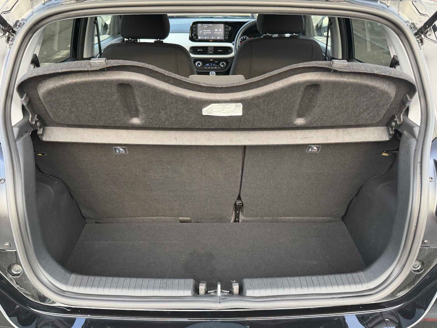 Used Hyundai i10 2022 for sale - 76492408: Photo 23