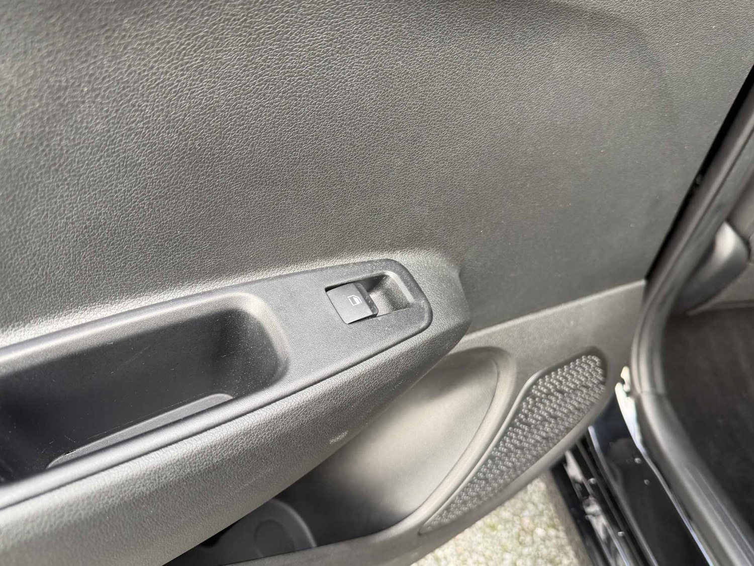 Used Hyundai i10 2022 for sale - 76492408: Photo 39