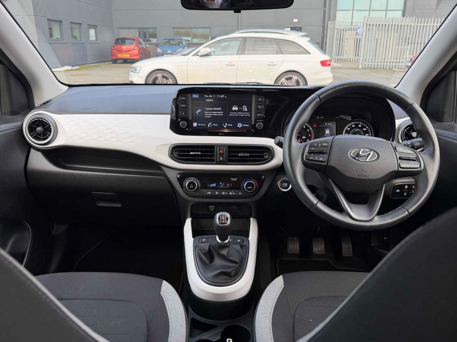 Used Hyundai i10 2022 for sale - 76492408: Photo 8