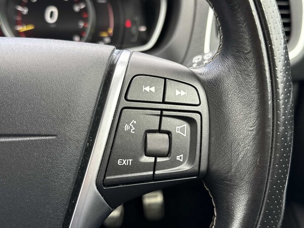 Used Volvo V40 2019 for sale - 75512902: Photo 24