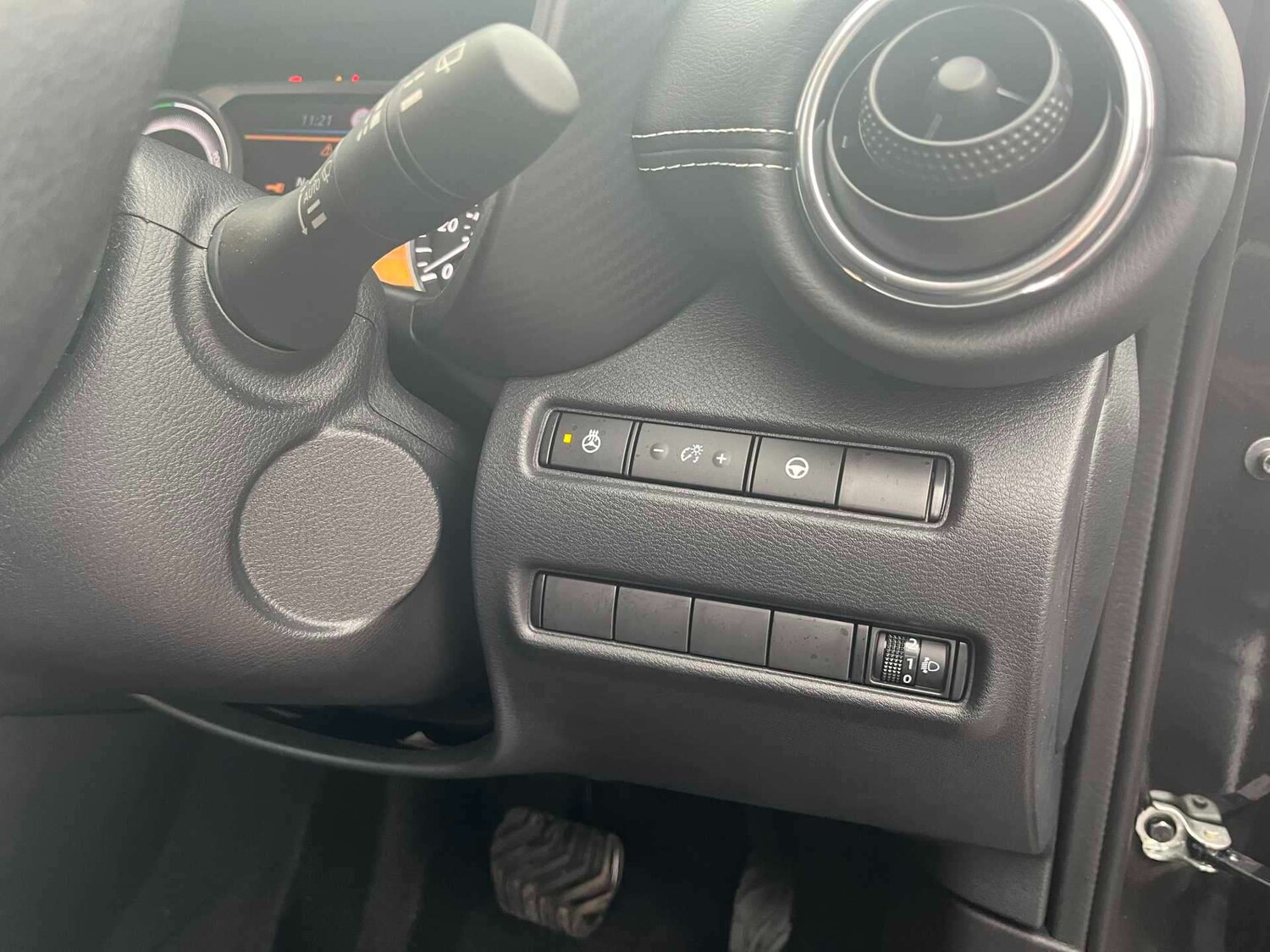 Used Nissan Juke 2023 for sale - 76613642: Photo 31