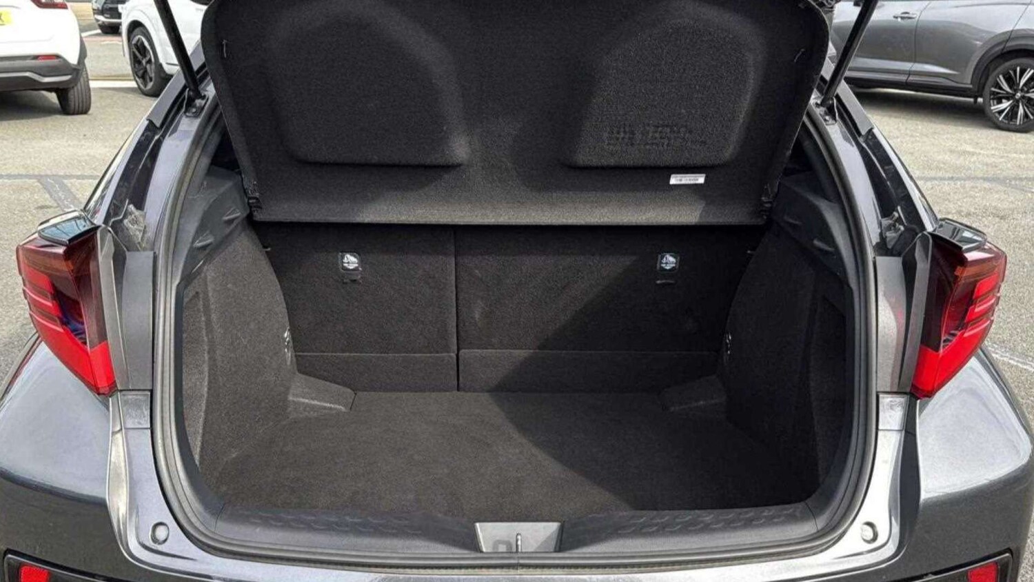 Used Toyota C-HR 2022 for sale - 76198429: Photo 13