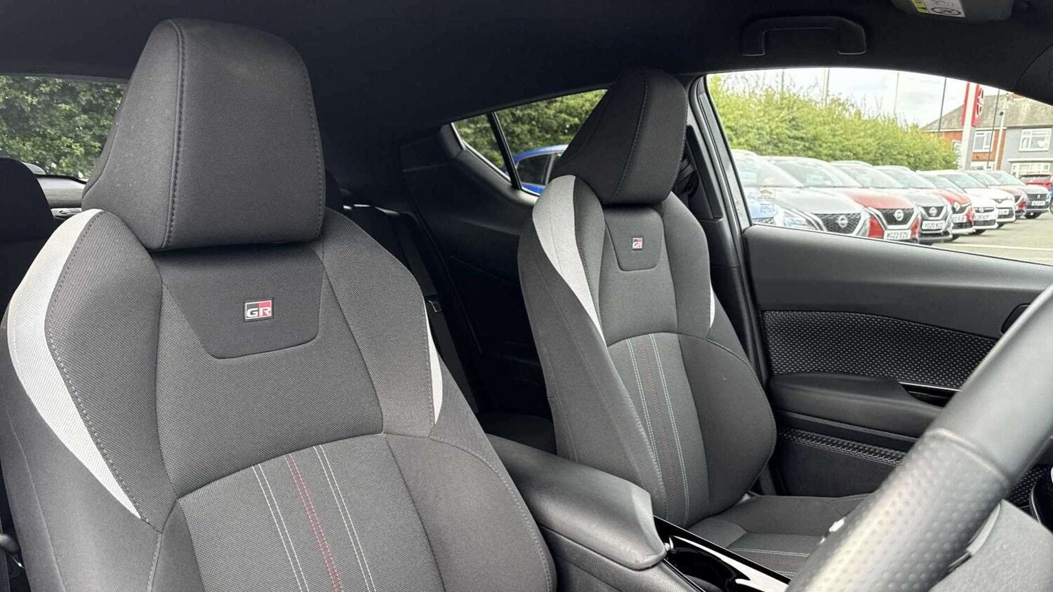 Used Toyota C-HR 2022 for sale - 76198429: Photo 22