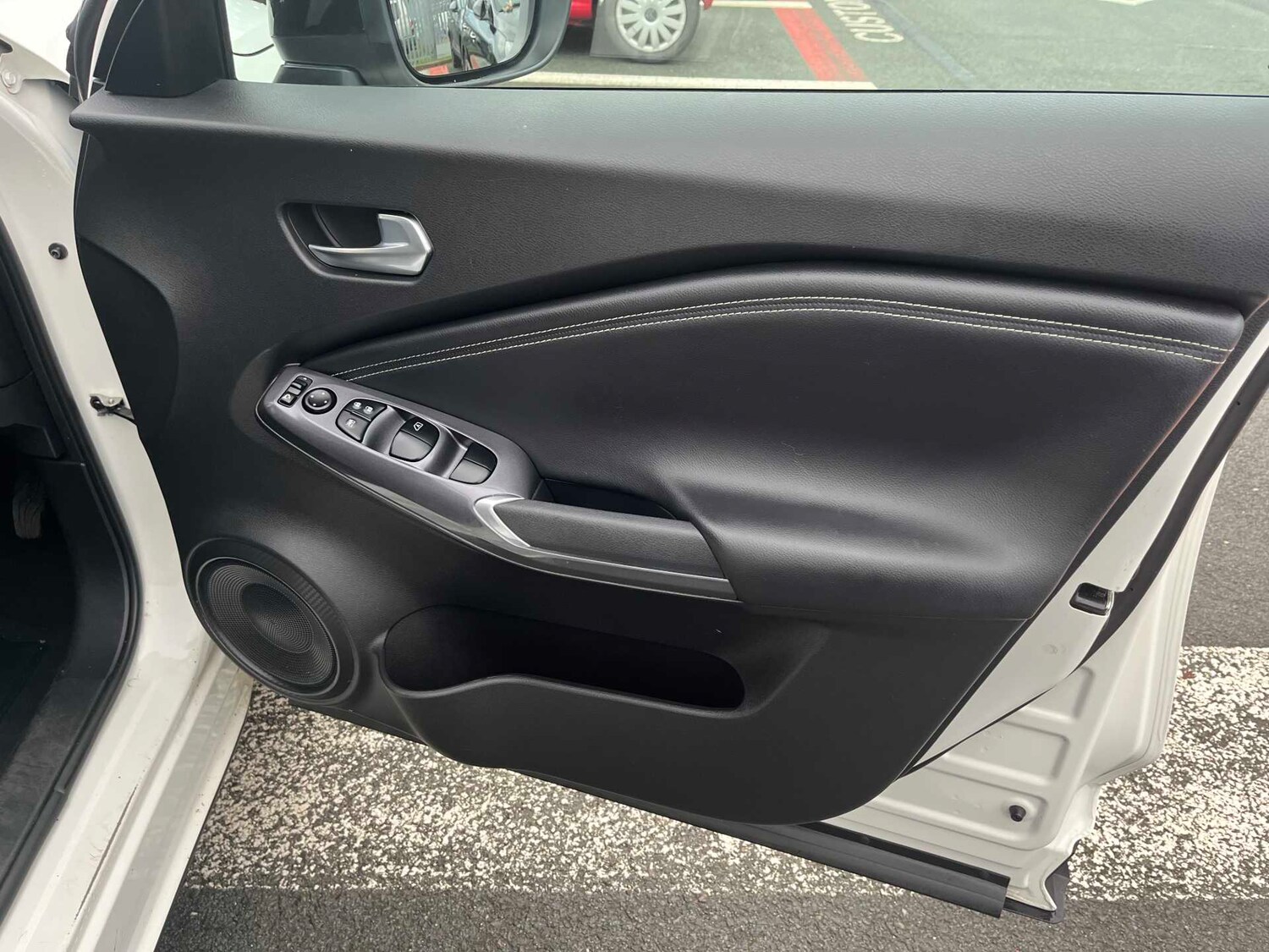 Used Nissan Juke 2022 for sale - 76628150: Photo 31