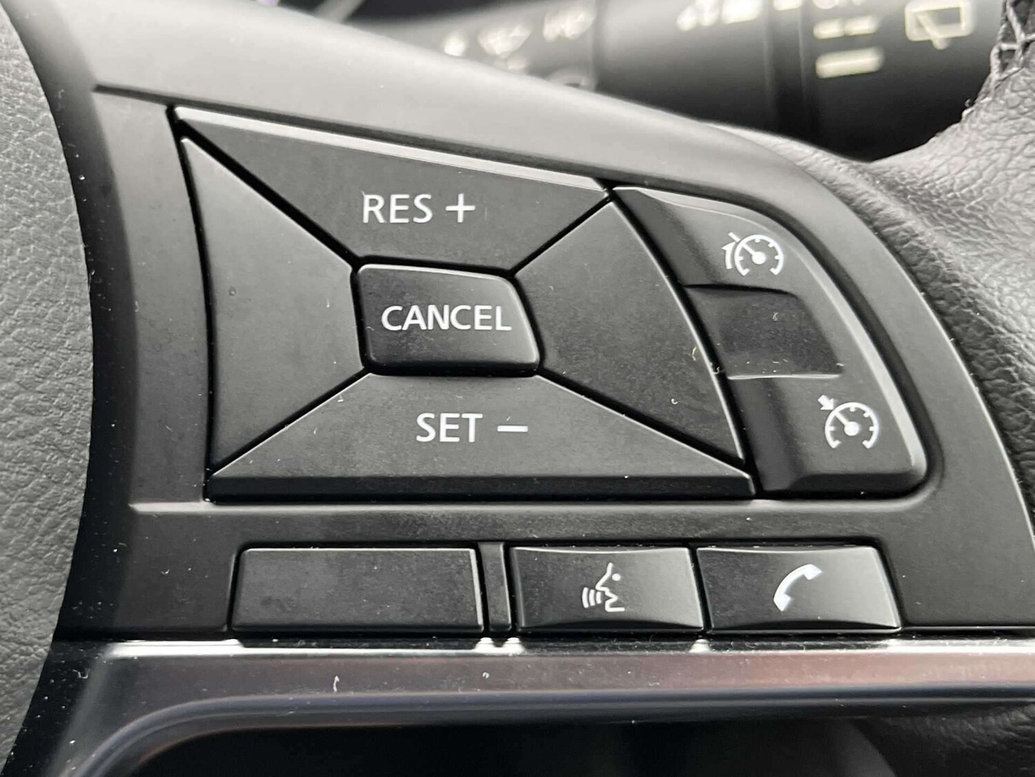 Used Nissan Juke 2023 for sale - 76007231: Photo 23