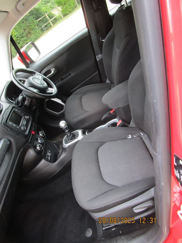 Used Jeep Renegade 2016 for sale - 75640467: Photo 3