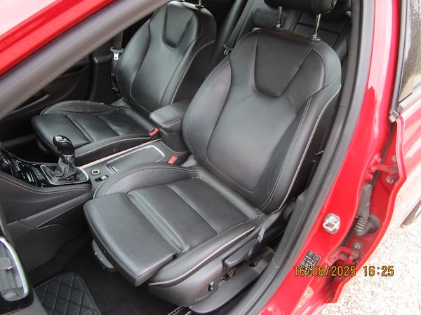 Used Vauxhall Astra 2016 for sale - 75486835: Photo 25