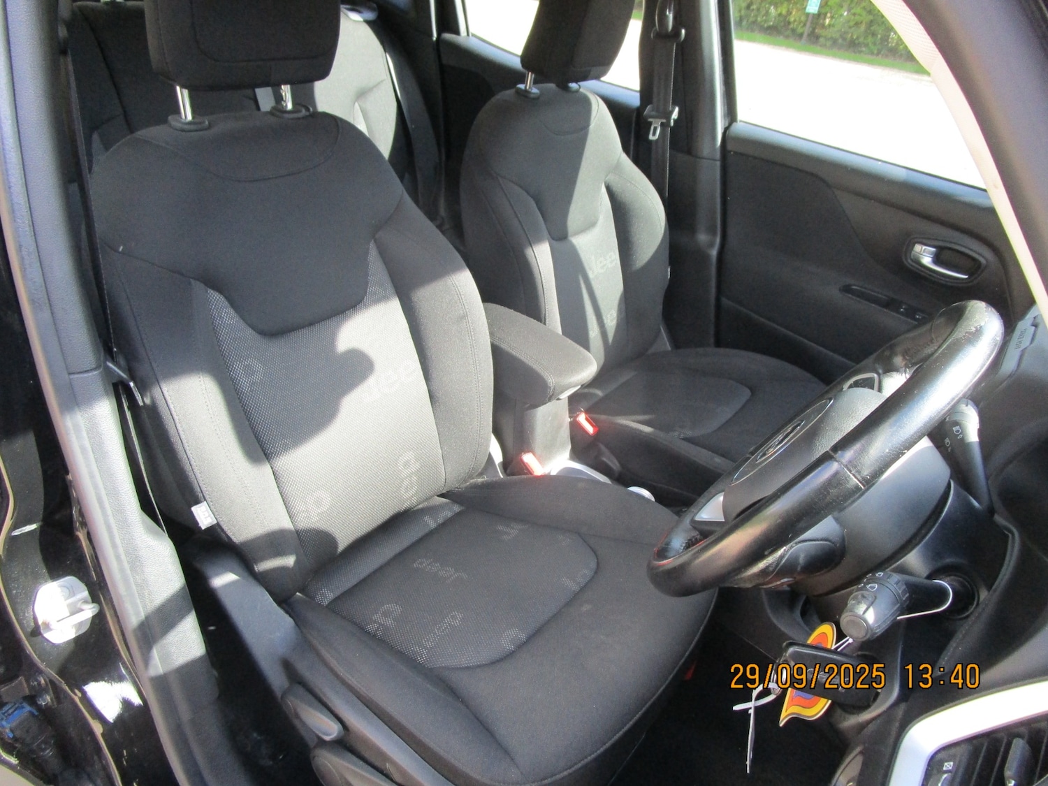 Used Jeep Renegade 2016 for sale - 76101840: Photo 17