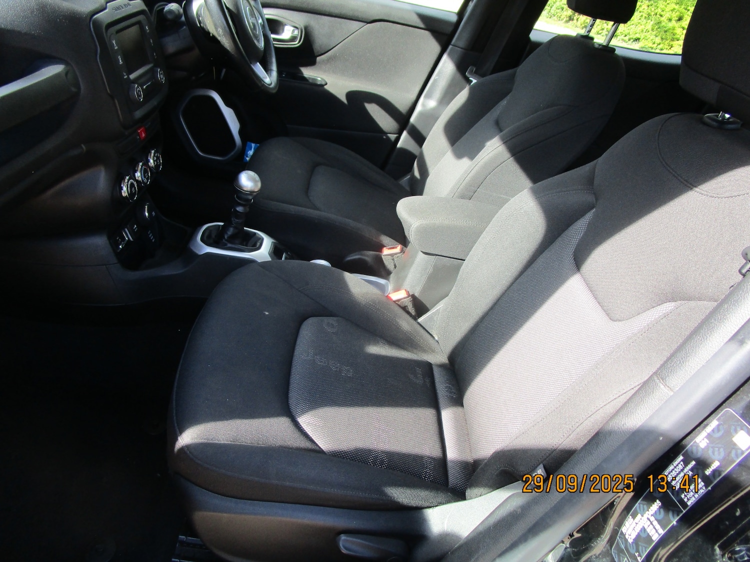 Used Jeep Renegade 2016 for sale - 76101840: Photo 4