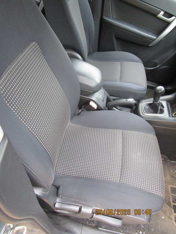 Used Chevrolet Captiva 2011 for sale - 75710709: Photo 5