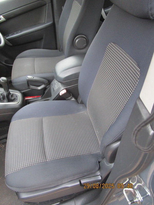 Used Chevrolet Captiva 2011 for sale - 75710709: Photo 8
