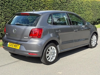 Used Volkswagen Polo 2015 for sale - 75260501: Photo