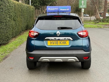 Used Renault Captur 2018 for sale - 77179553: Photo