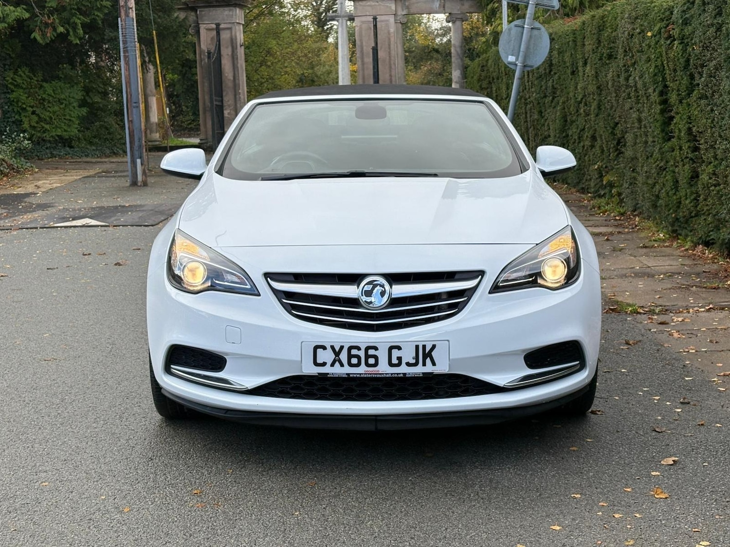 Used Vauxhall Cascada 2016 for sale - 76412286: Photo 2