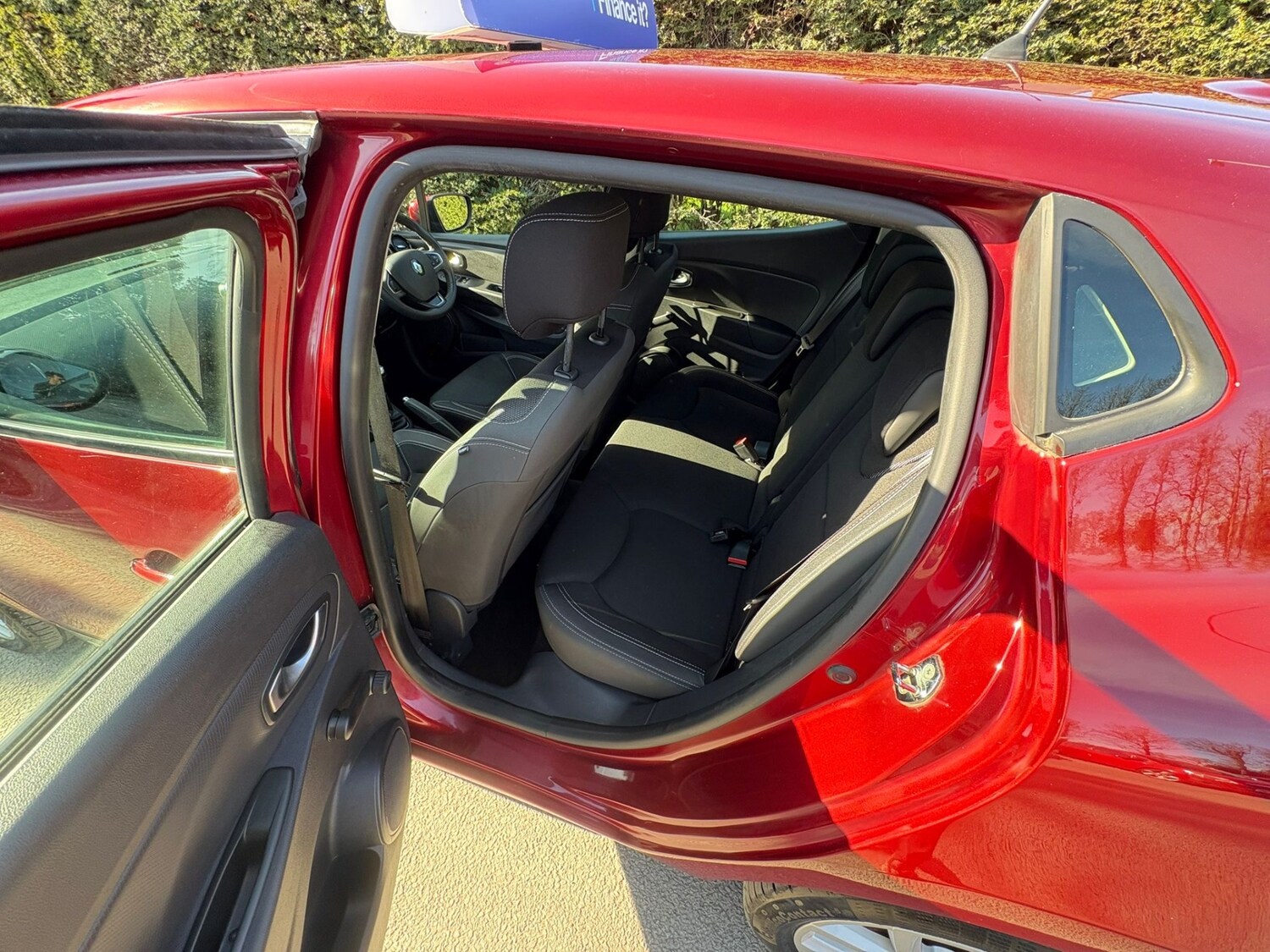 Used Renault Clio 2018 for sale - 77917562: Photo 10