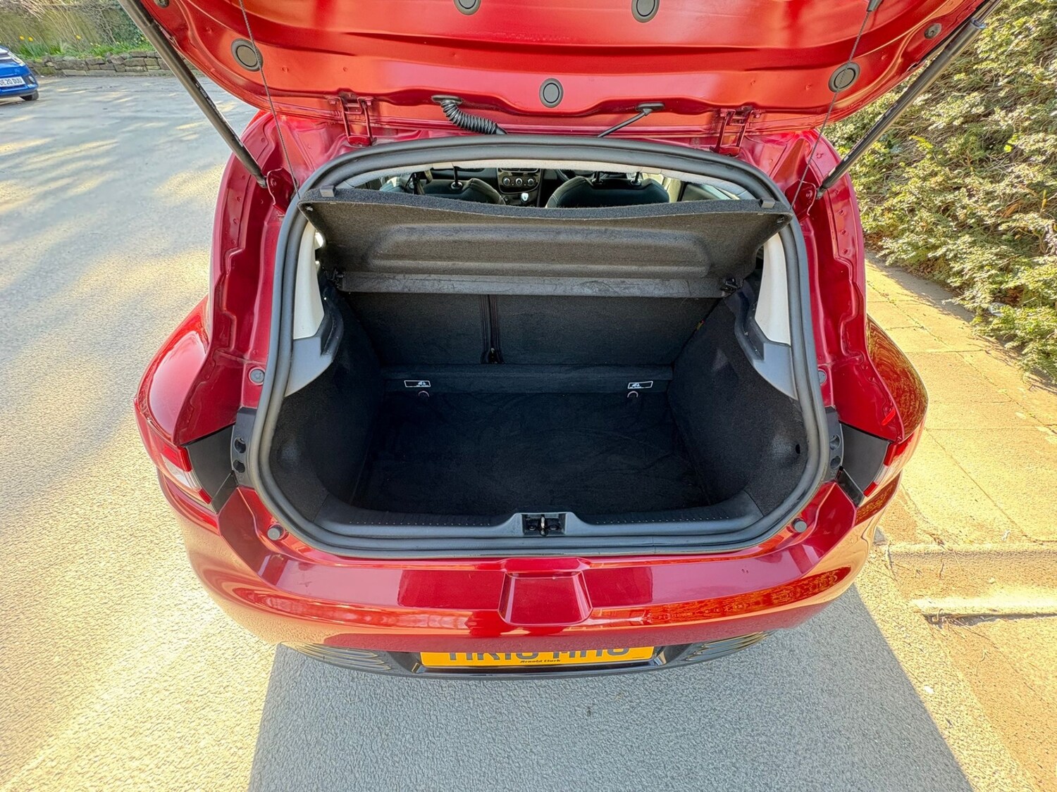 Used Renault Clio 2018 for sale - 77917562: Photo 11