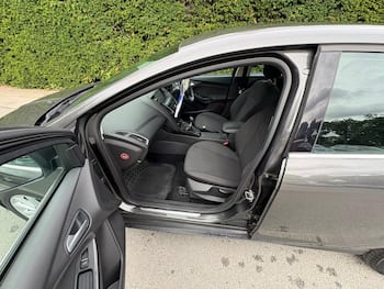Used Ford Focus 2017 for sale - 79473760: Photo