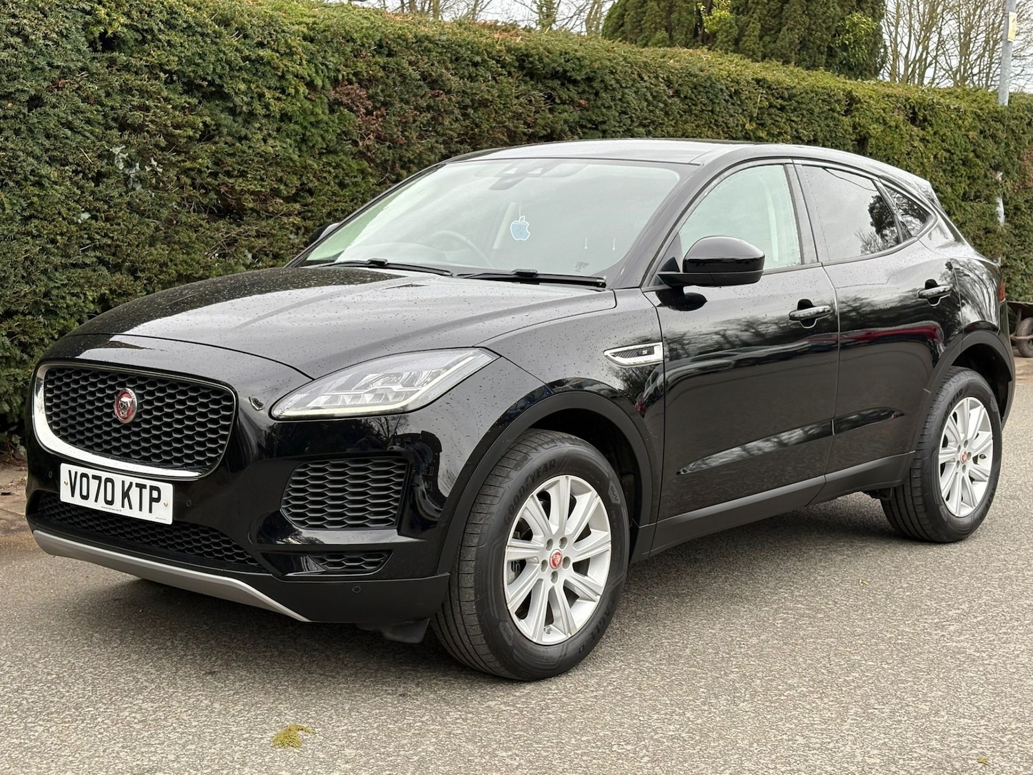 Used Jaguar E-Pace 2020 for sale - 77903569: Photo 2