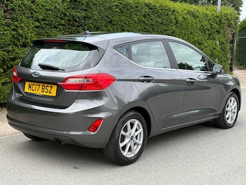 Used Ford Fiesta 2017 for sale - 79042313: Photo