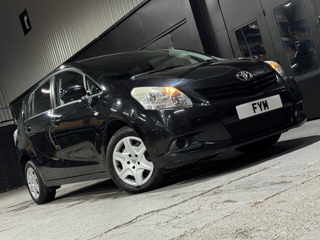 Used Toyota Verso 2010 for sale - 76356570: Photo 3