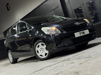 Used Toyota Verso 2010 for sale - 76356570: Photo