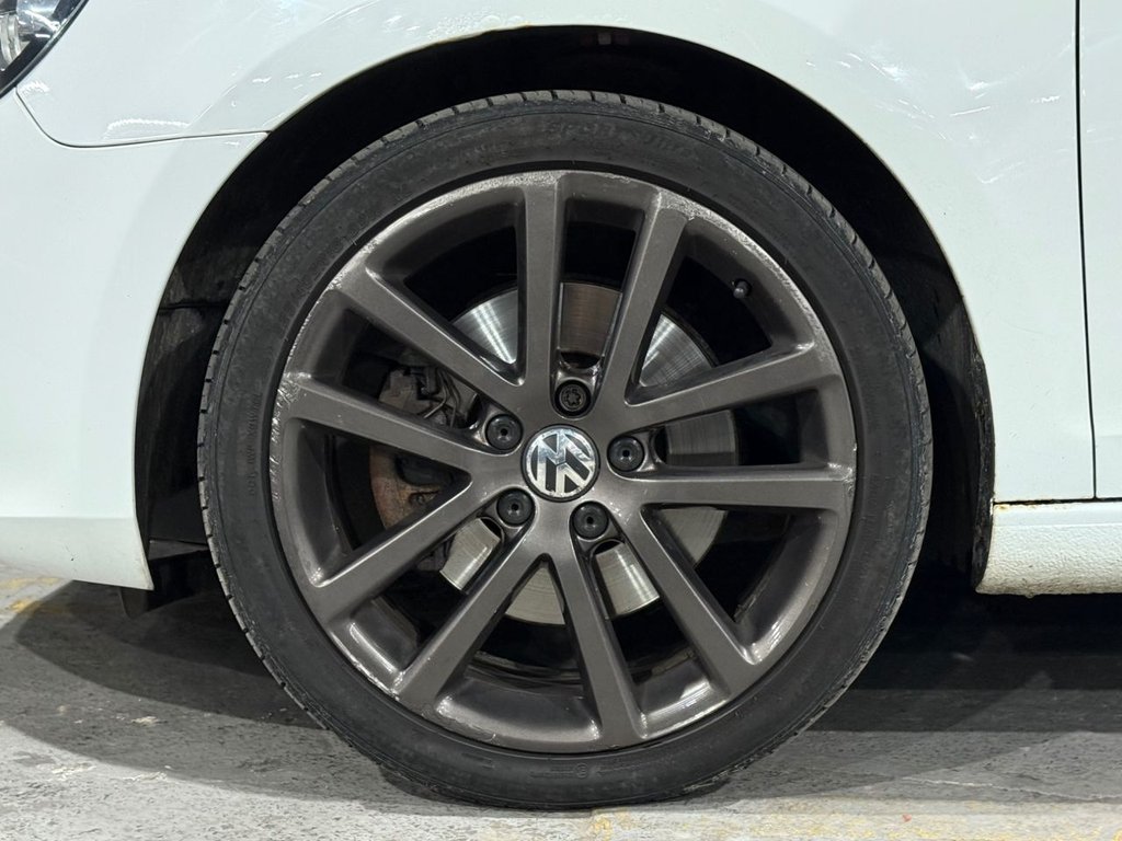 Used Volkswagen Golf 2011 for sale - 77692935: Photo 33