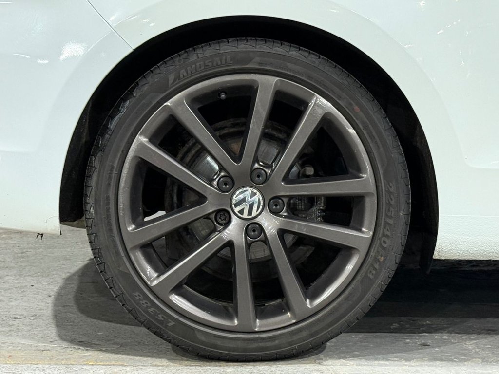 Used Volkswagen Golf 2011 for sale - 77692935: Photo 34