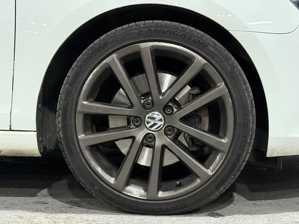 Used Volkswagen Golf 2011 for sale - 77692935: Photo 35