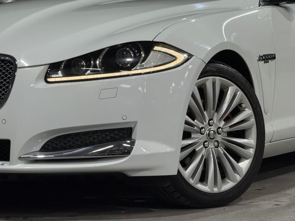 Used Jaguar XF 2013 for sale - 76632596: Photo 23