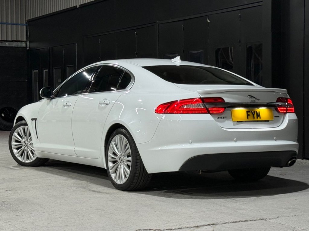 Used Jaguar XF 2013 for sale - 76632596: Photo 4