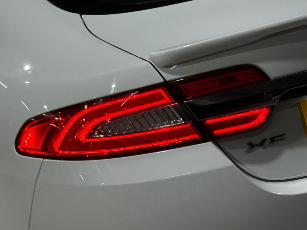 Used Jaguar XF 2013 for sale - 76632596: Photo 9