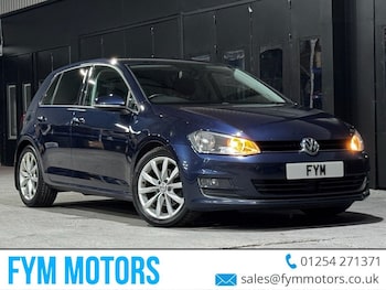 Used Volkswagen Golf 2015 for sale - 76420003: Photo